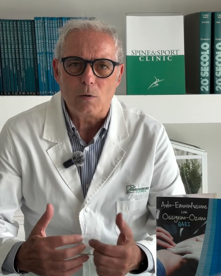 Il Dott. Giuliano Pezzanera con il libretto sulla GAEI